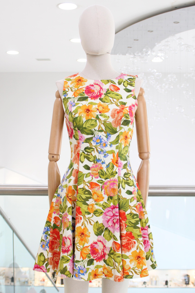 Vestido corto floral