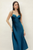 Vestido de satín azul prusia