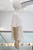 Blusa flores bordadas beige claro