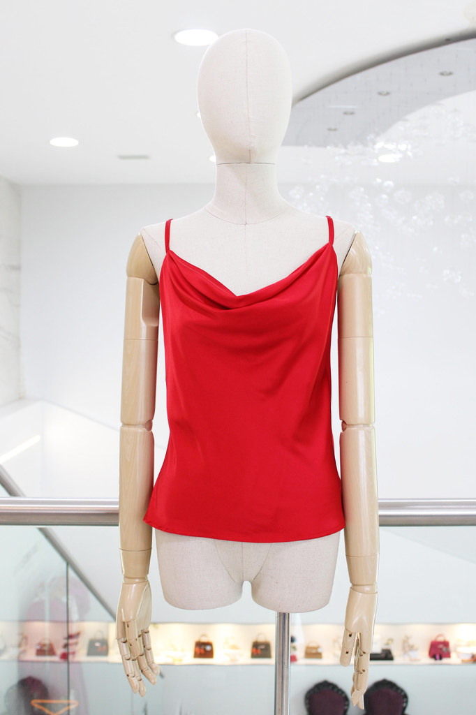 Blusa roja satinada