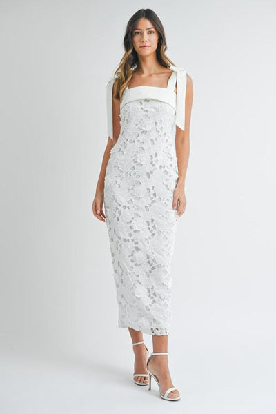 Vestido blanco lazos