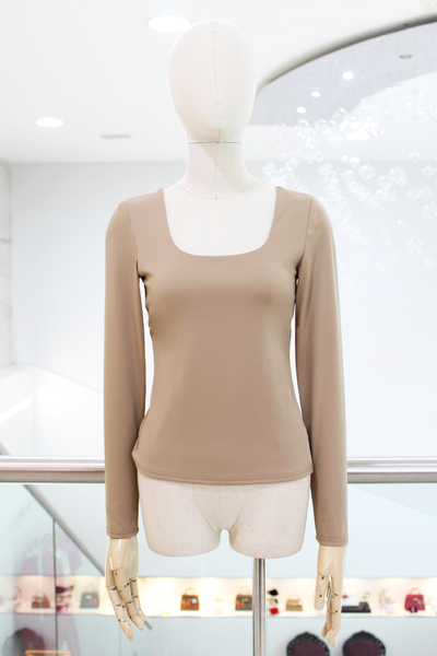 Blusa de manga larga beige