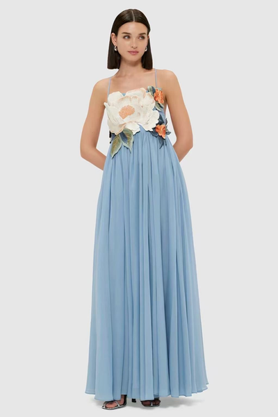Vestido bordado 3D