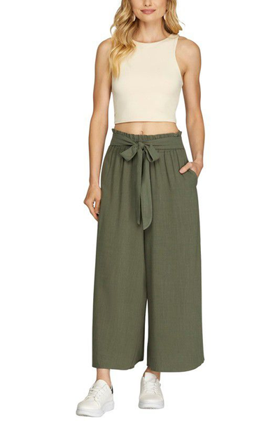 Pantalón capri verde olivo