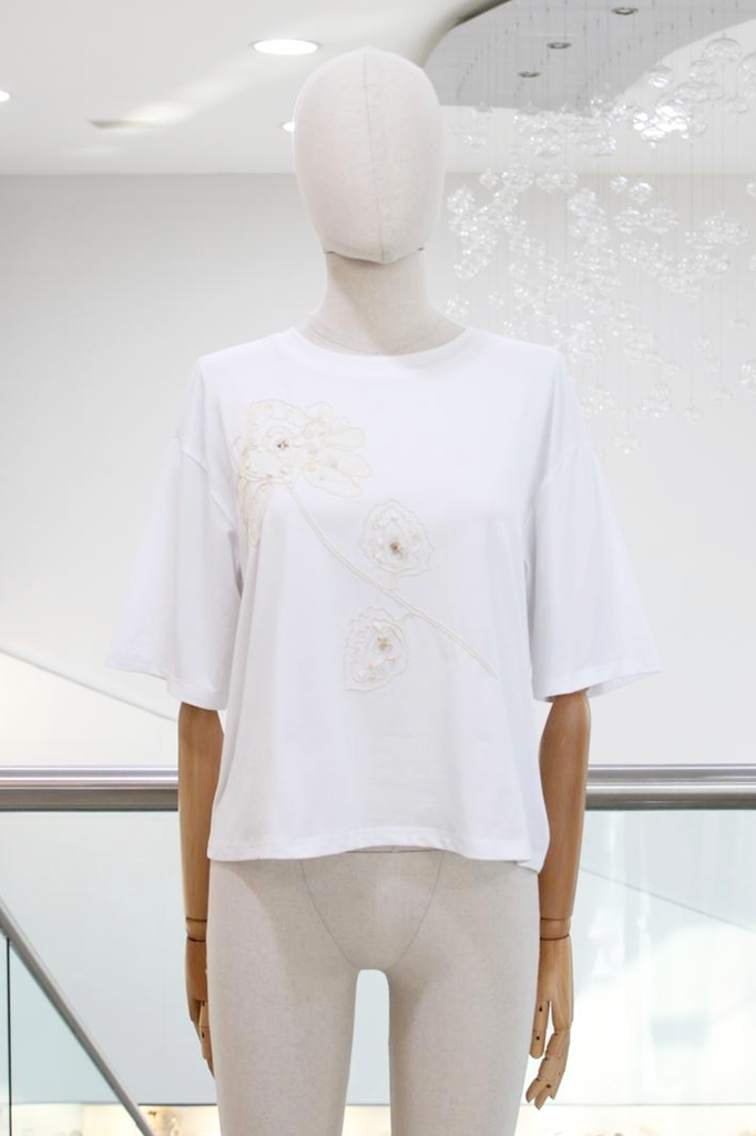 T-shirt blanca flores