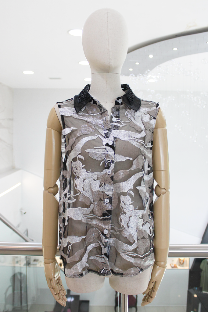 Blusa tul negro 30/15%