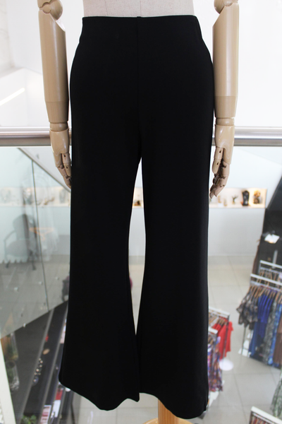 Pantalón flare negro