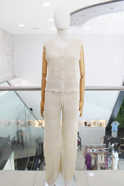 Conjunto tejido beige