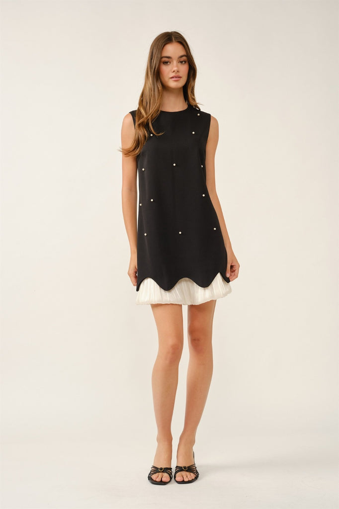Vestido corto negro