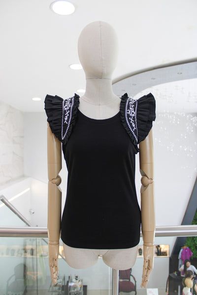 Blusa negra bordado