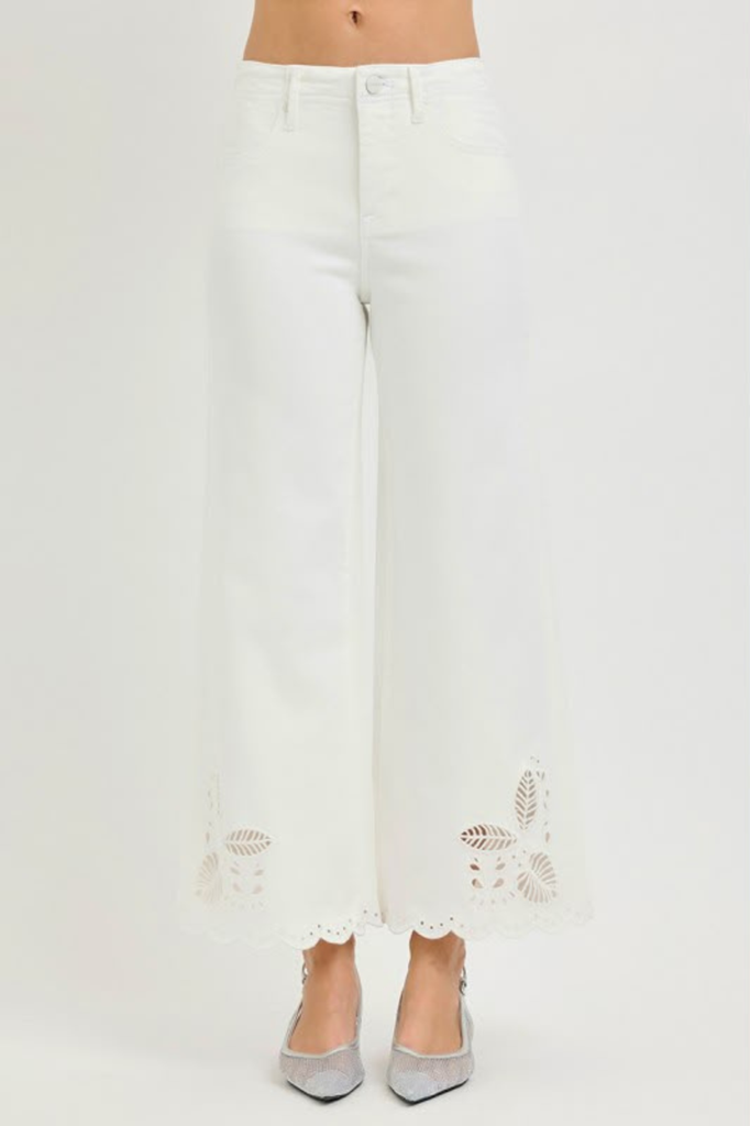 Jeans blancos bordados