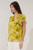 Blusa amarilla flores