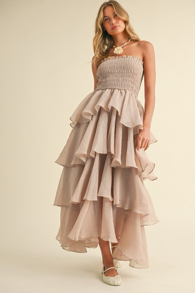 Vestido strapless beige