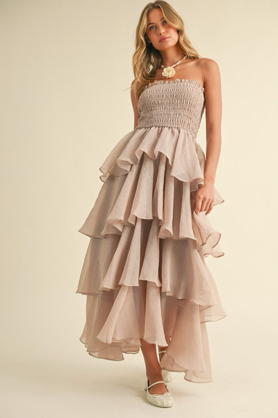 Vestido strapless beige