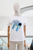 T-shirt sandalias y flor