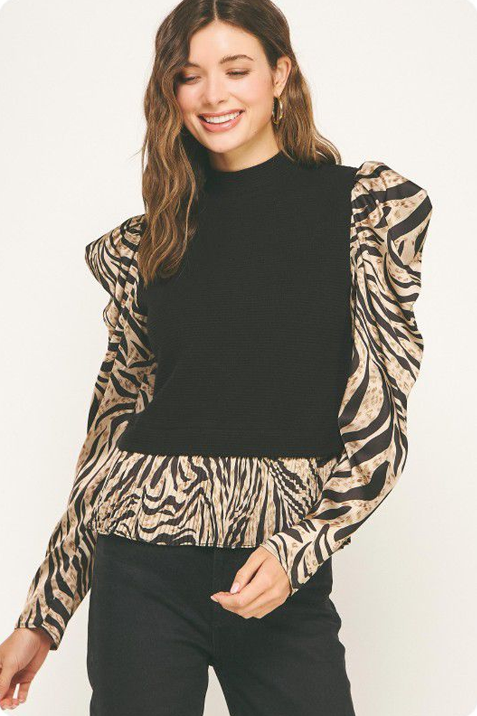 Blusa negra con animal print