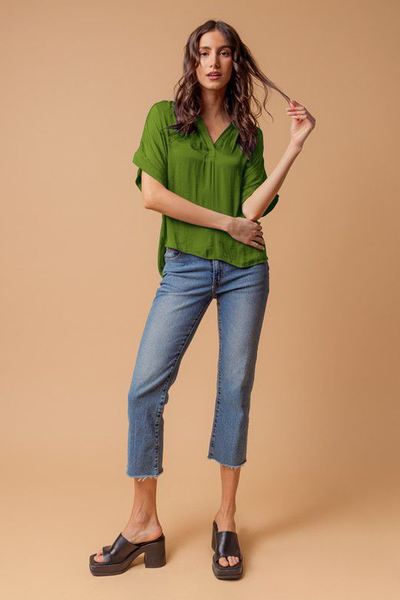 Blusa verde escote V