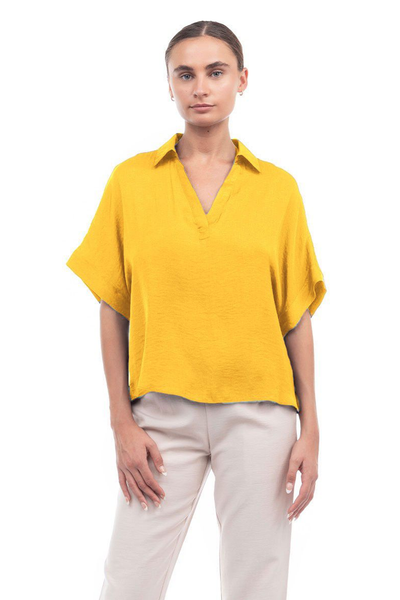 Blusa camisera amarilla