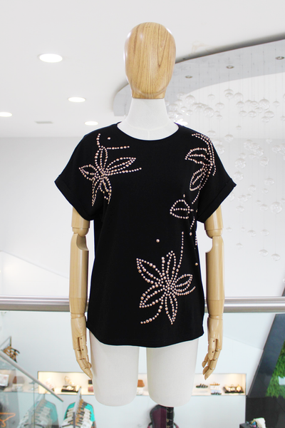 T-shirt negra flores estoperoles
