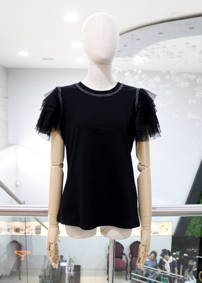 T-shirt negra tul