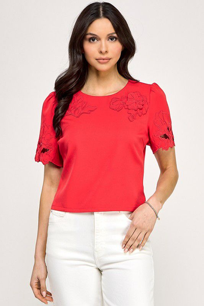 Blusa roja flores