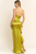 Vestido verde a un hombro
