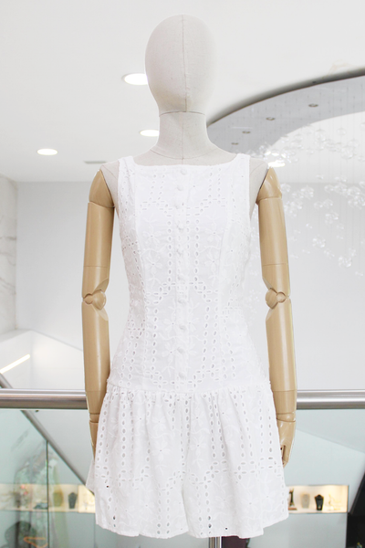 Jumpsuit blanco bordado