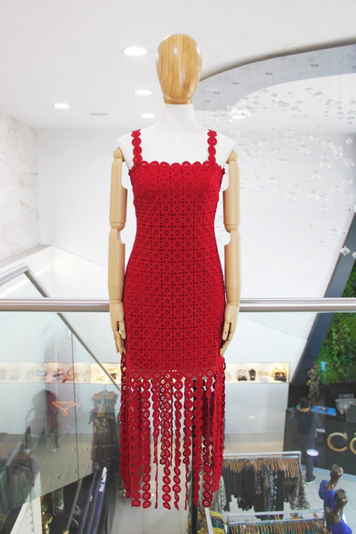 Vestido guipur vino