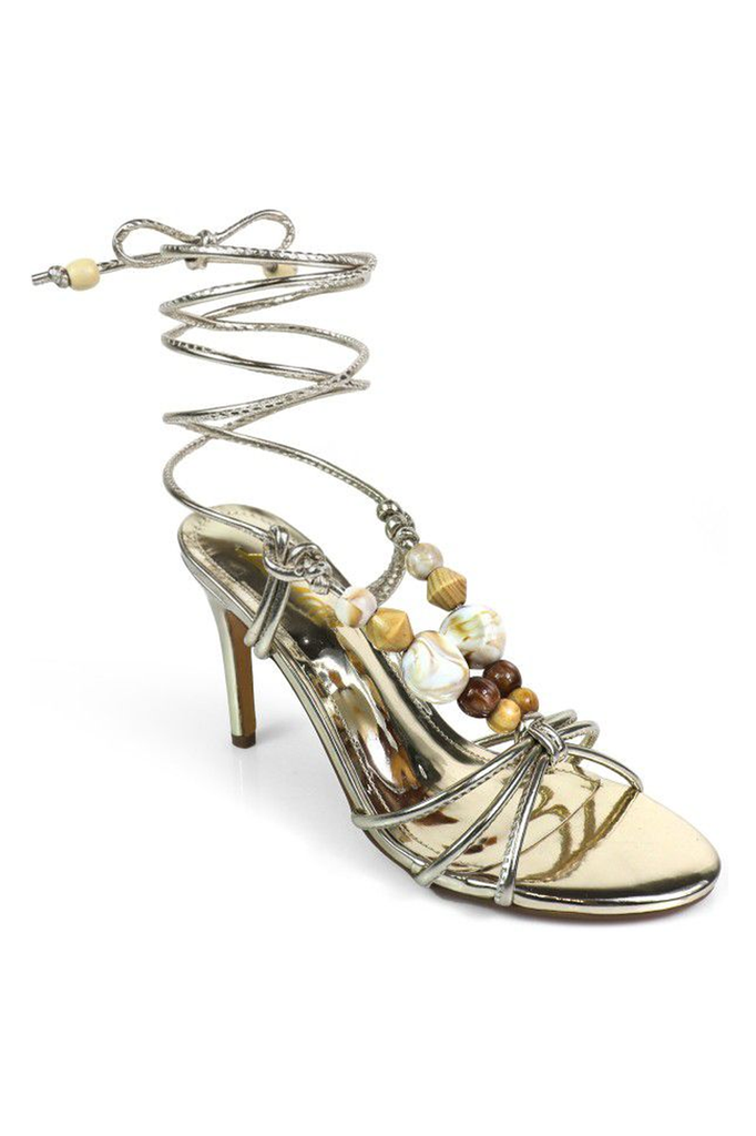 Tacones dorados con tiras