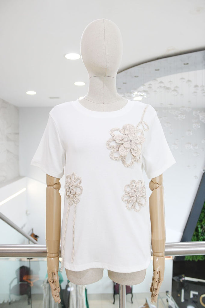 T-shirt blanca flores