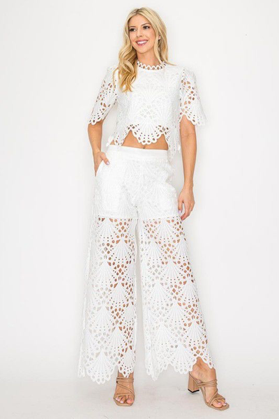 Conjunto blanco calado