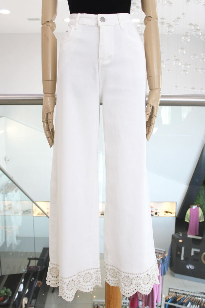 Jeans blancos terminacion