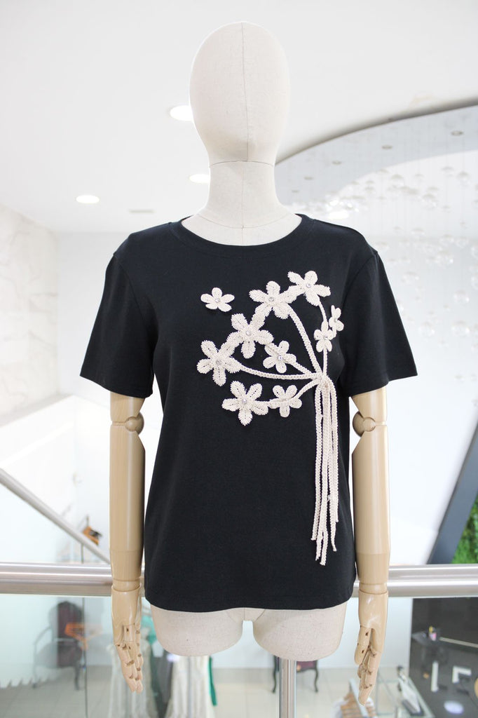 T-shirt negra ramo