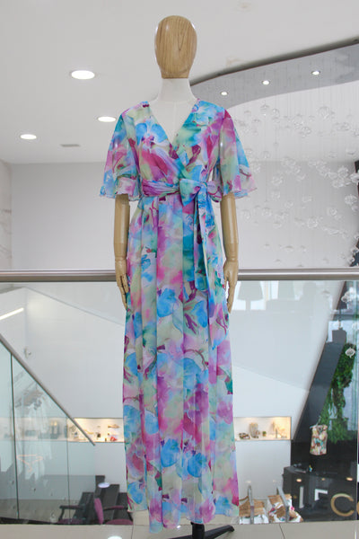 Vestido floral azul y magenta