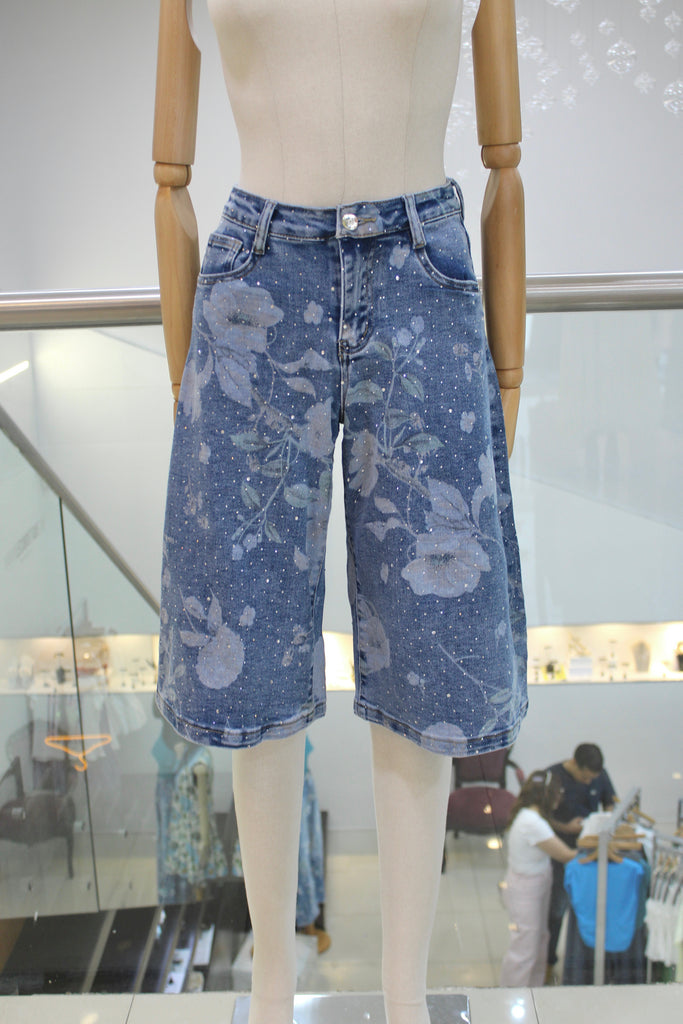 Bermuda denim floral con brillos