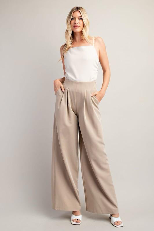 Pantalón pinzas beige