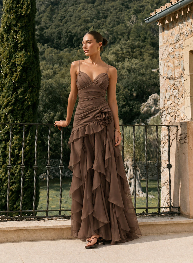 Vestido escarolas café