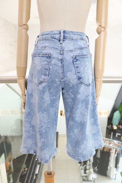 Bermuda denim flores