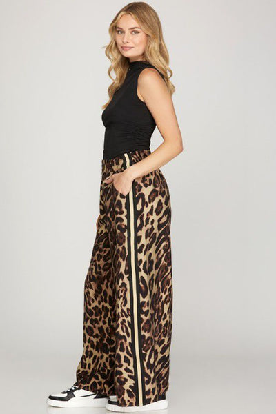 Pantalón deportivo animal print negro