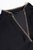 Blusa fluida negra con bordado