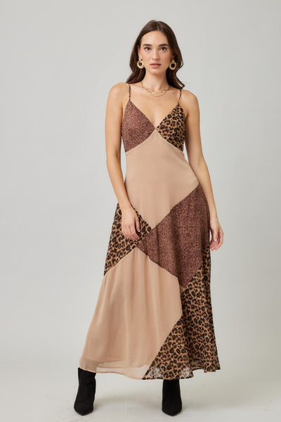 Vestido café con animal print