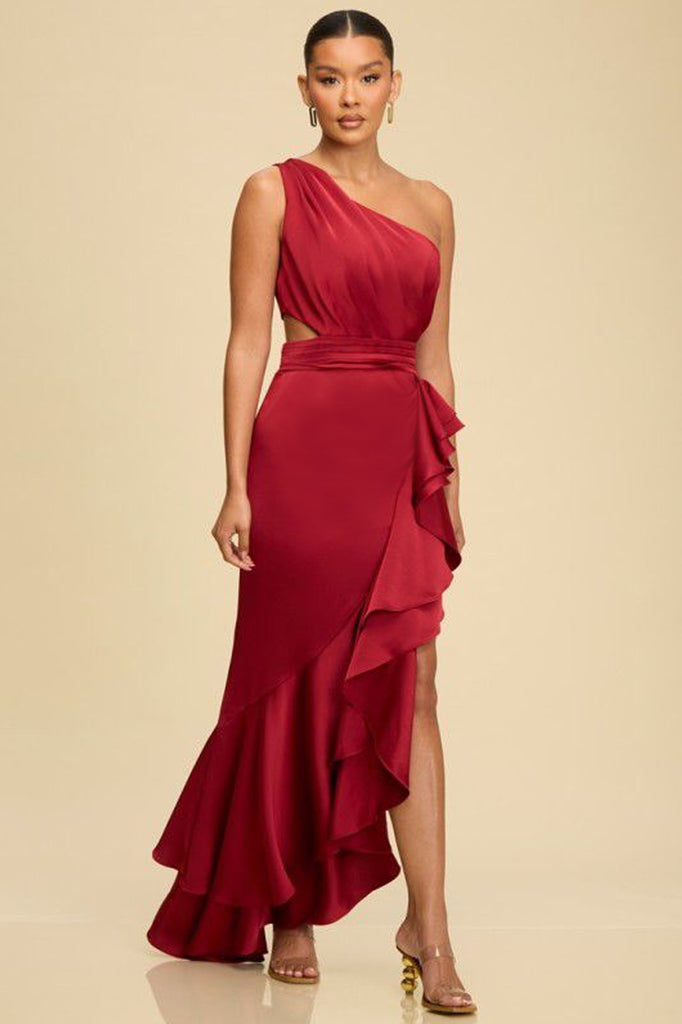 Vestido en satín rojo quemado