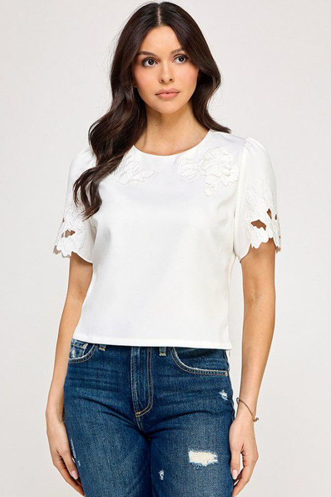Blusa blanca flores