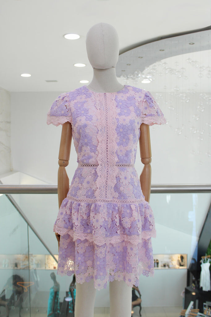 Vestido guipur lila