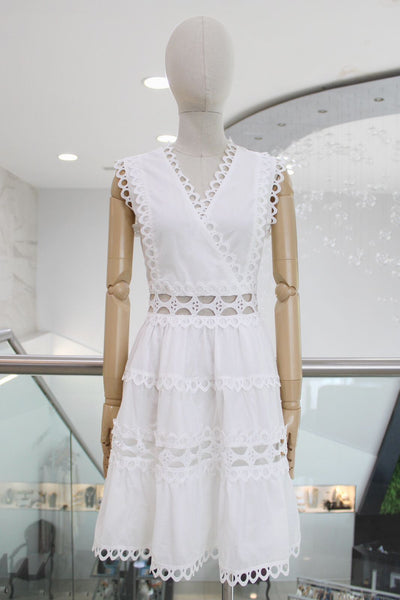 Vestido blanco con guipur
