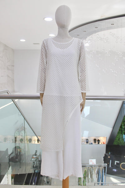 Conjunto hueso blusa y pantalón