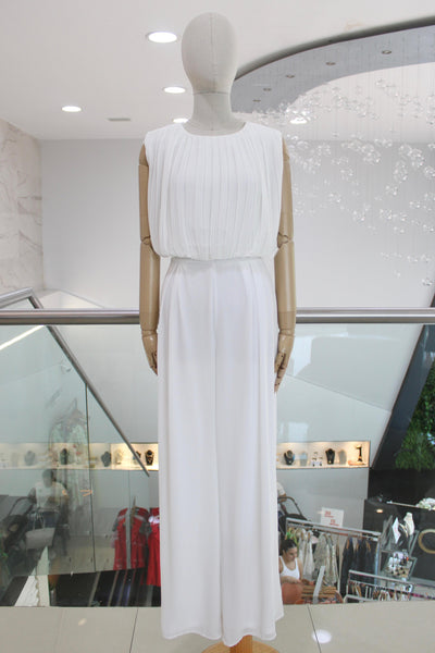 Conjunto blanco plisado