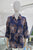 Blusa azul flores bordadas