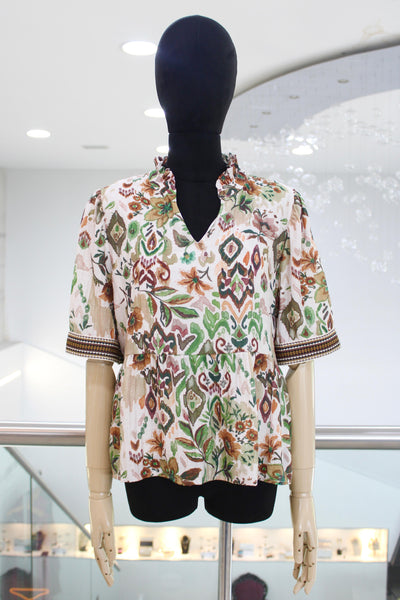 Blusa estampada café y verde