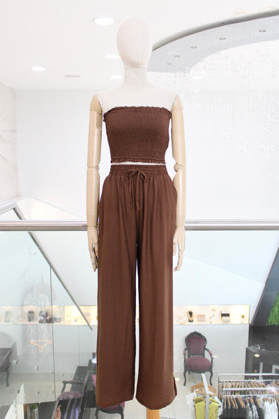 Conjunto de top y pantalón café